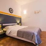 Color Nicolae Tonitza St Apartman *