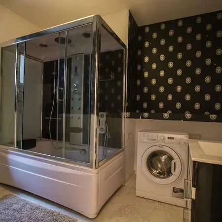 Apartament Color Nicolae Tonitza St *