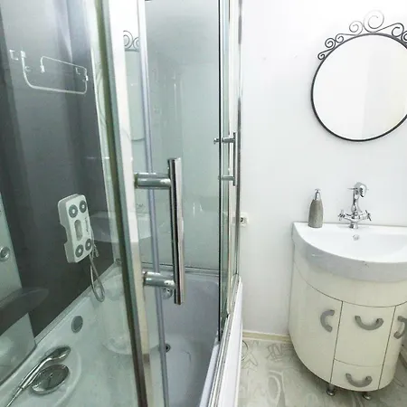 Color Nicolae Tonitza St * Βουκουρέστι