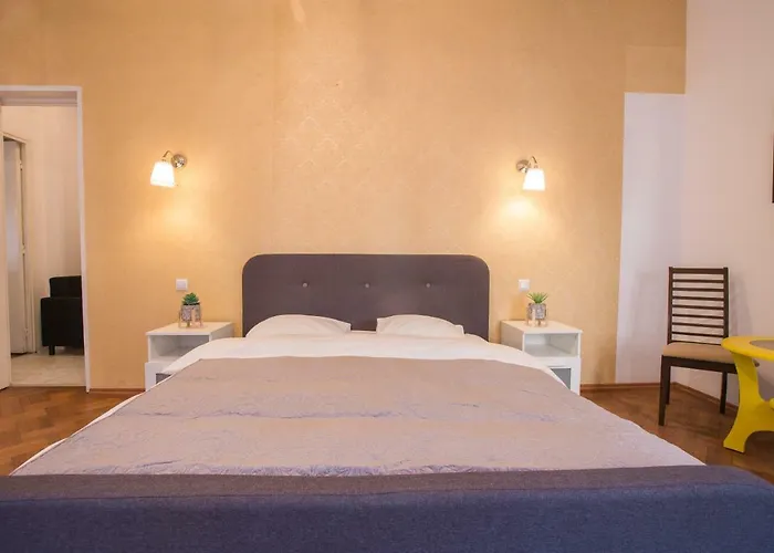 Apartman Color Nicolae Tonitza St *