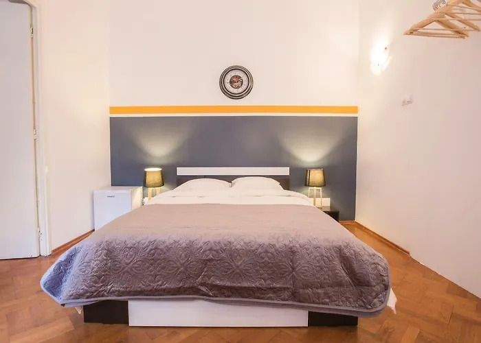 Color Nicolae Tonitza St Bukarest