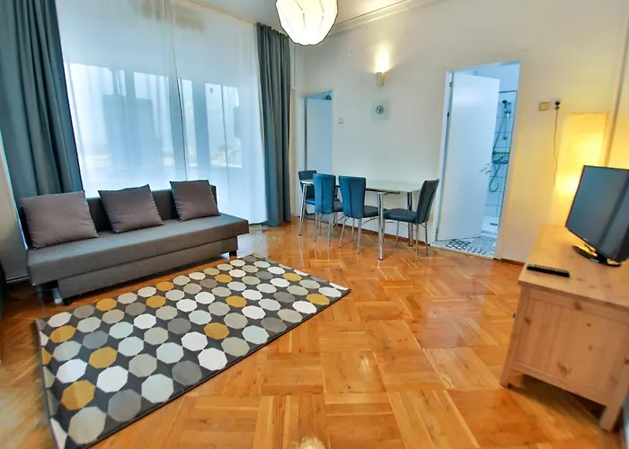 Color Nicolae Tonitza St Apartman