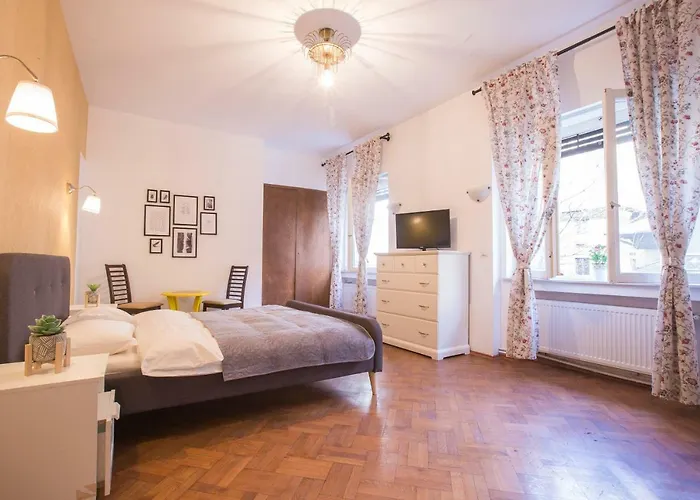 Apartamento Color Nicolae Tonitza St