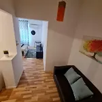 Color Nicolae Tonitza St Апартаменти