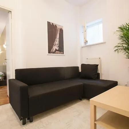 Apartment Color Nicolae Tonitza St *