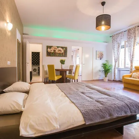 Color Nicolae Tonitza St Apartment Bucharest