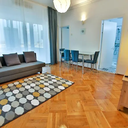 Color Nicolae Tonitza St Apartment