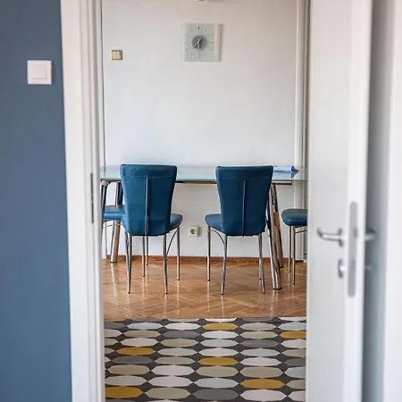 Apartment Color Nicolae Tonitza St