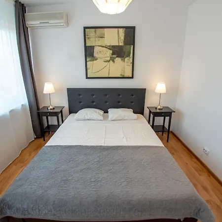 Color Nicolae Tonitza St Apartment Bucharest