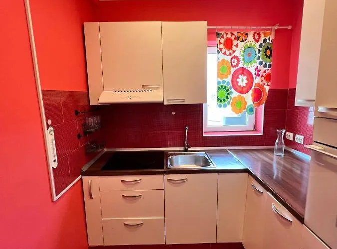 Color Nicolae Tonitza St Bukurešť